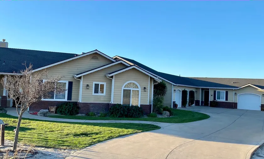 Comfy Central Coast Retreat w/Views - Image 1