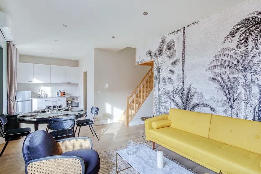 3-Bedroom Apartment with Terrace “Baudelaire” - Image 1
