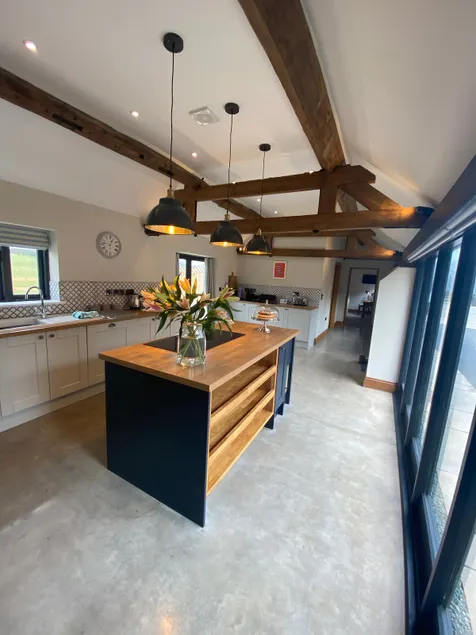 The Granary at Bridge Farm - Image 1