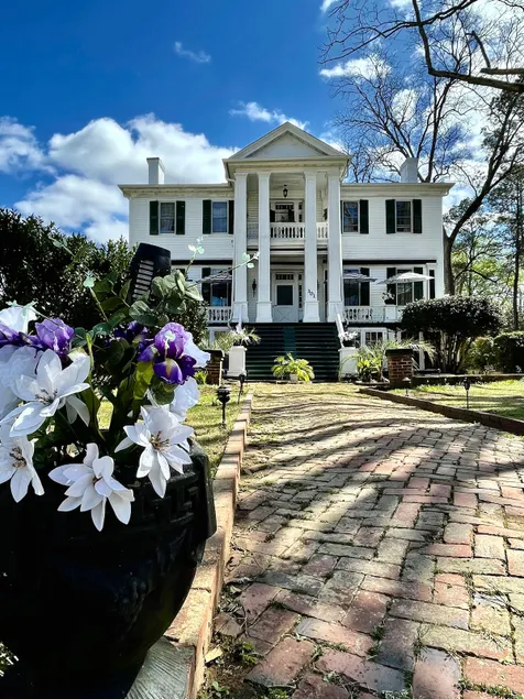 Holly Court Heritage Estate, 1804, Washington, GA - Image 1