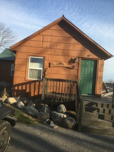 Relaxing Getaway Cabin...Explore The Finger Lakes! - Image 1