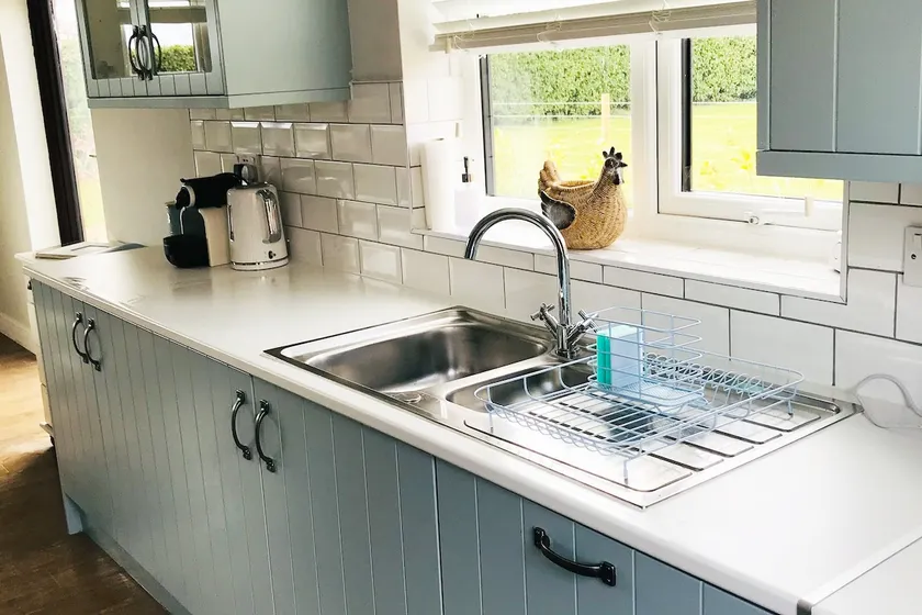 The Lodge - Dog Friendly Farm Cottage - Image 1