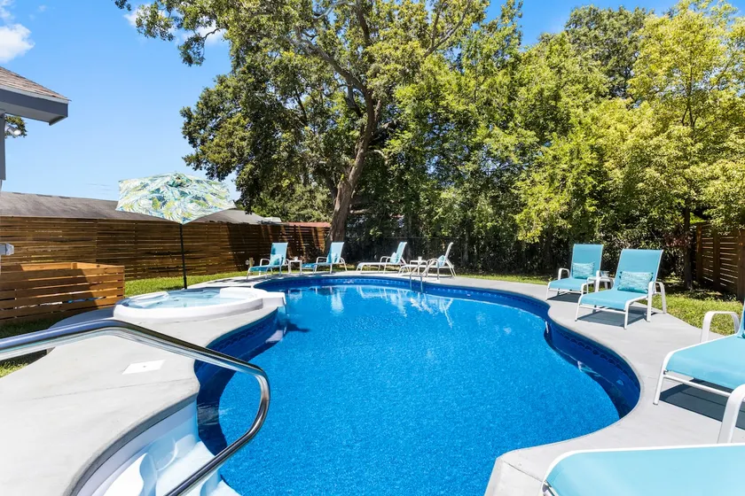 Beach Bungalow w/ Pool & Hot Tub. Casinos nearby! - Image 1