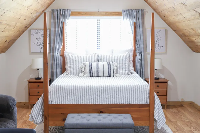 Tree Top Cottage - Image 1