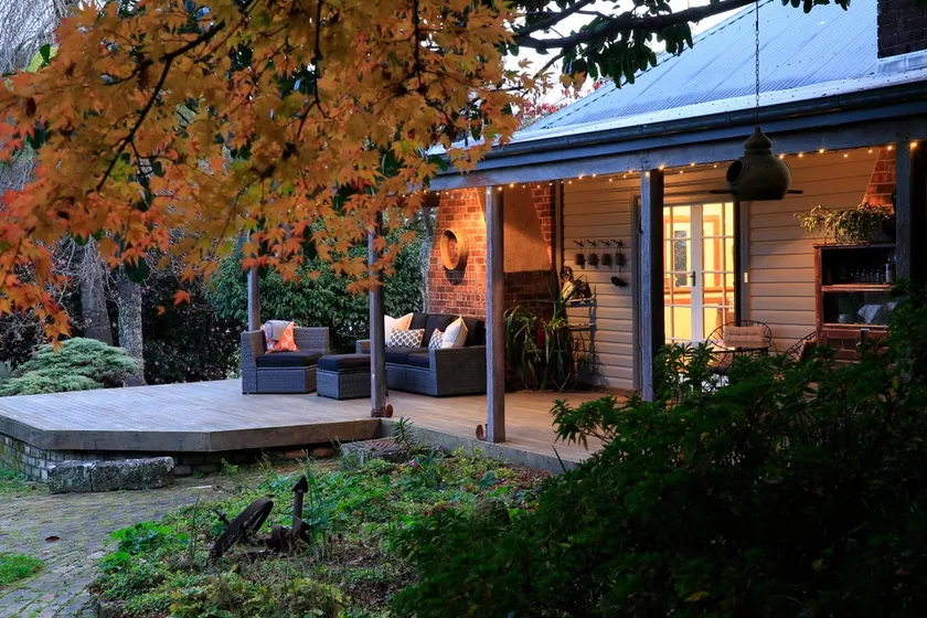 Ferngrove Cottage - Image 1