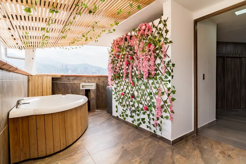 Private Jacuzzi and Terrace with City View - Image 1