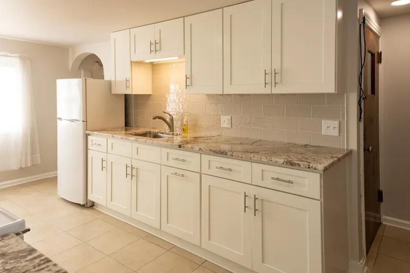 Private, Quiet Apartment at the East Main Estate - Image 1