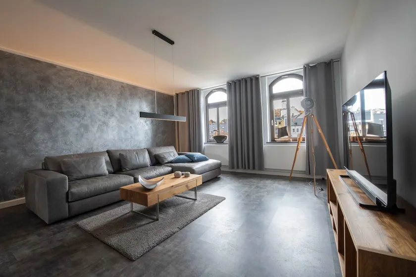 spacious designer apartment - Image 1