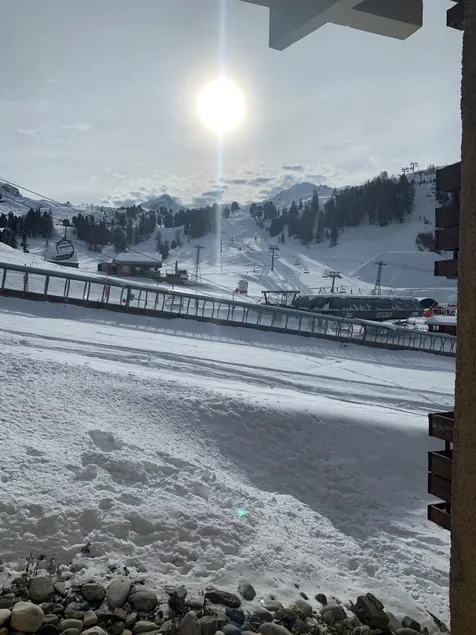 Studio Plagne-Bellecôte, skis on your feet, view of slope 2 - Image 1