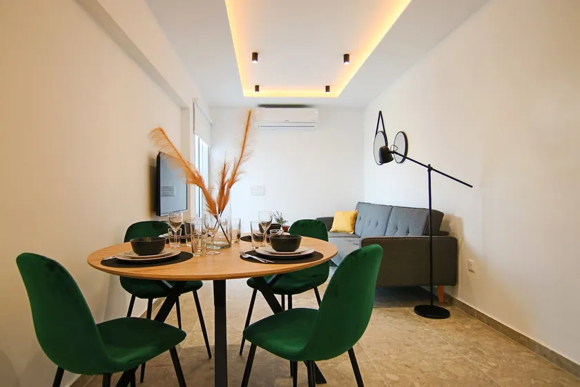 Phaedrus Living: Seaside Luxury Flat Lighthouse 69 - Image 1