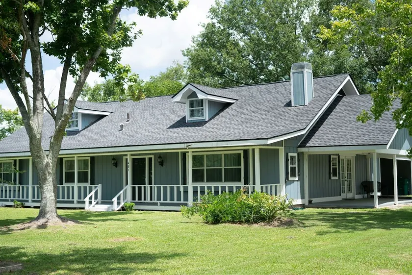 The Spacious Country Home - Large Groups Welcome! - Image 1
