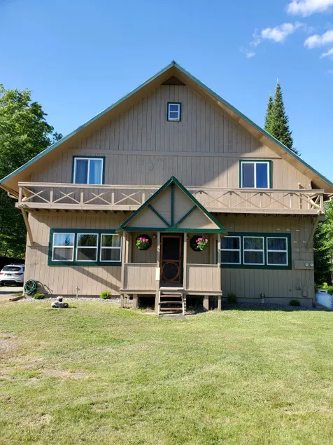 LABRADOR LODGE - Image 1