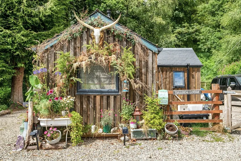 The Loveshack Lodge Balquhidder - Image 1
