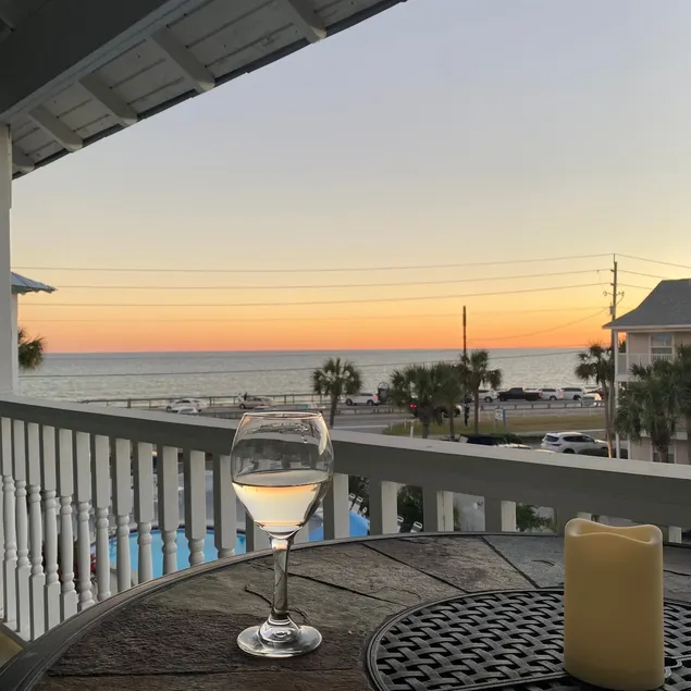 Best Gulf View*Balcony*Pool+Hot Tub*Grill*Beach - Image 1