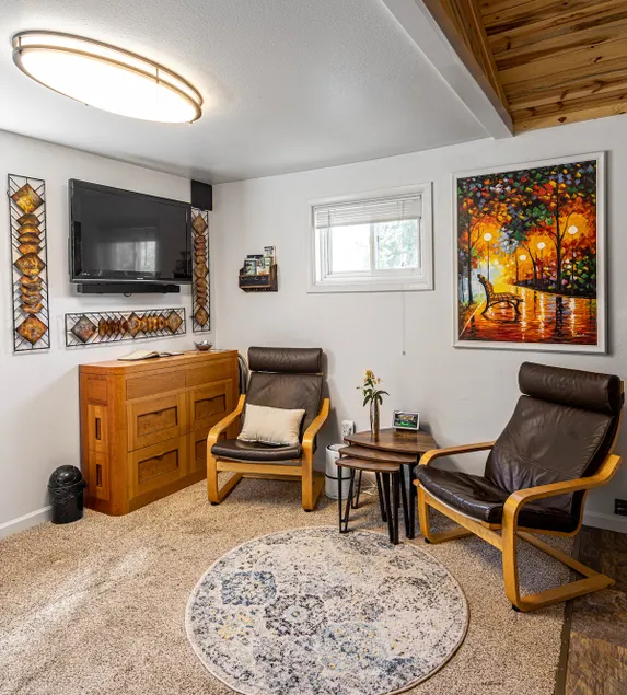 Charming 1BR Escape Near Riverfront & Trails - Image 1