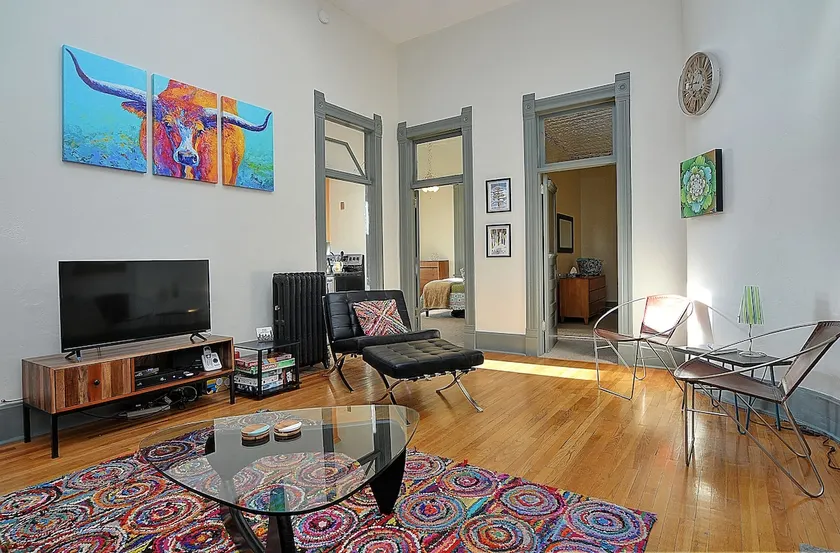 Historic comfy loft in the heart of Salida! View calendar - Image 1