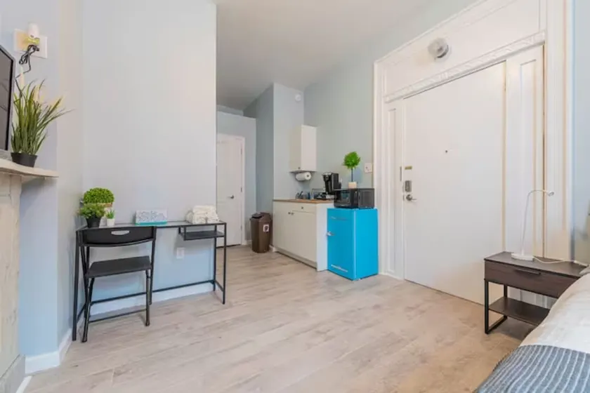 Comfy studio-1 - Image 1