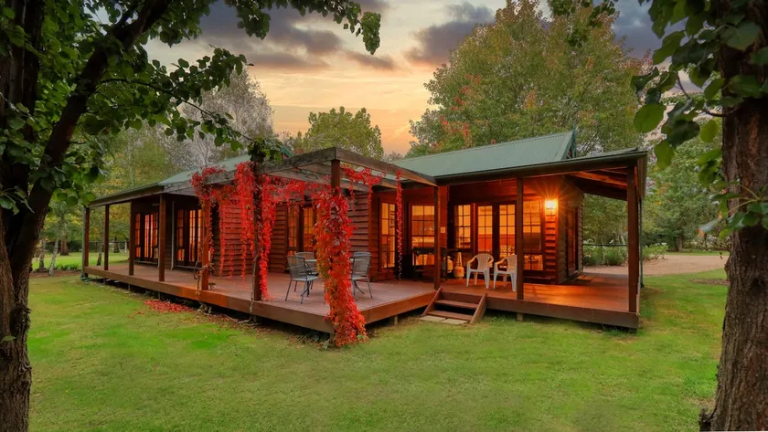 Ingram Cottage - 2 Bedroom with double spa bath - 2 night - Image 1