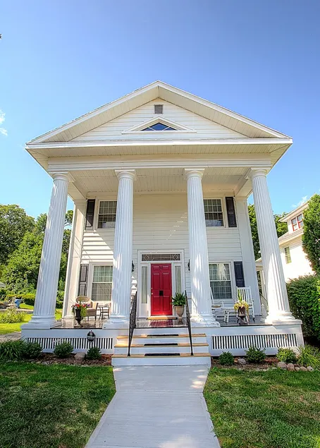 The Delancey: Historic, Stately, & Comfy Home - Image 1