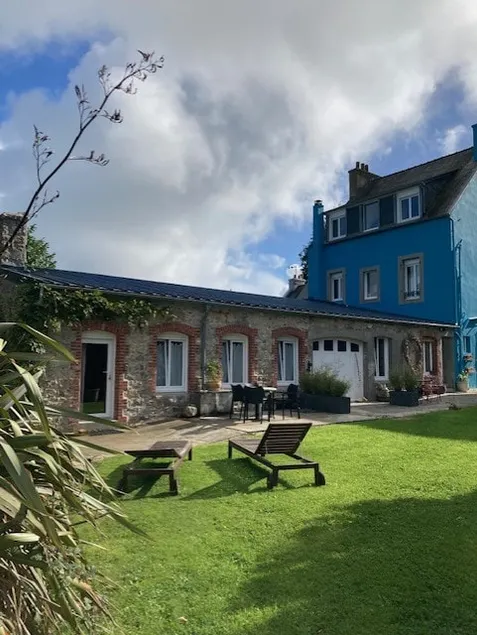 The Gite An Govel with garden in the center of Crozon. - Image 1