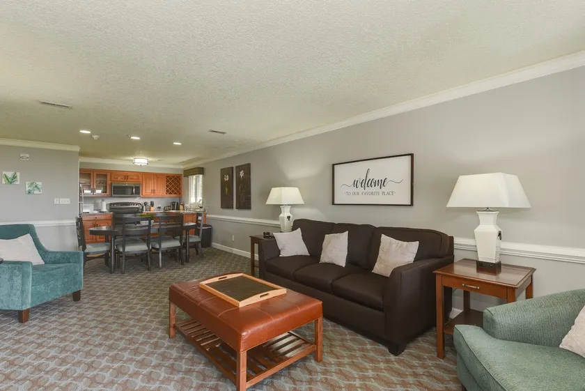 Kingsmill 3rd Floor Suite with a View - Sleeps 6 - Image 1