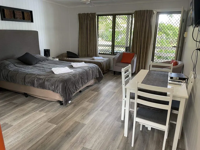 Studio Villa - Image 1