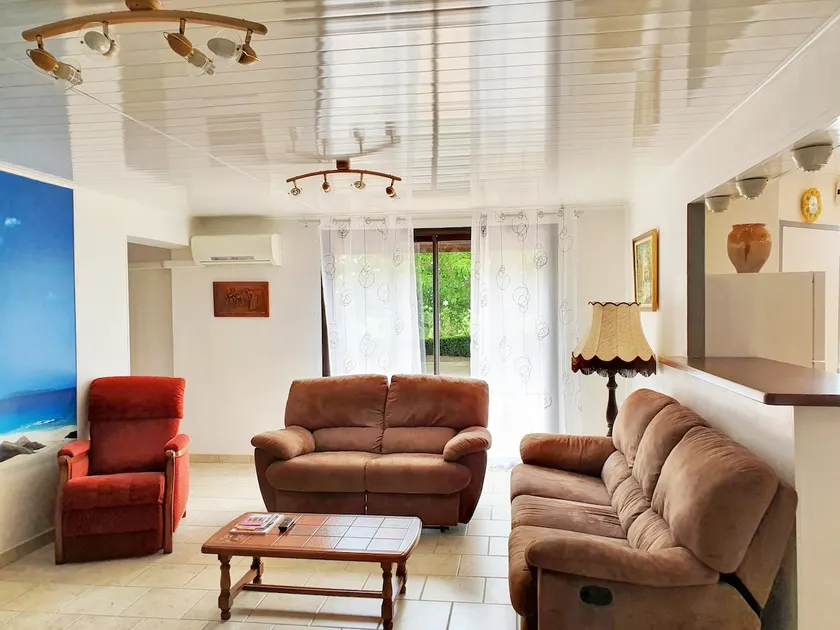 Sainte-Mère apartment vacation rental - Image 1