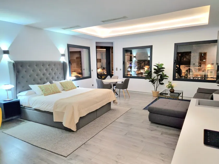 ”Plaza Mayor Luxury” Studio Views to the square - Image 1