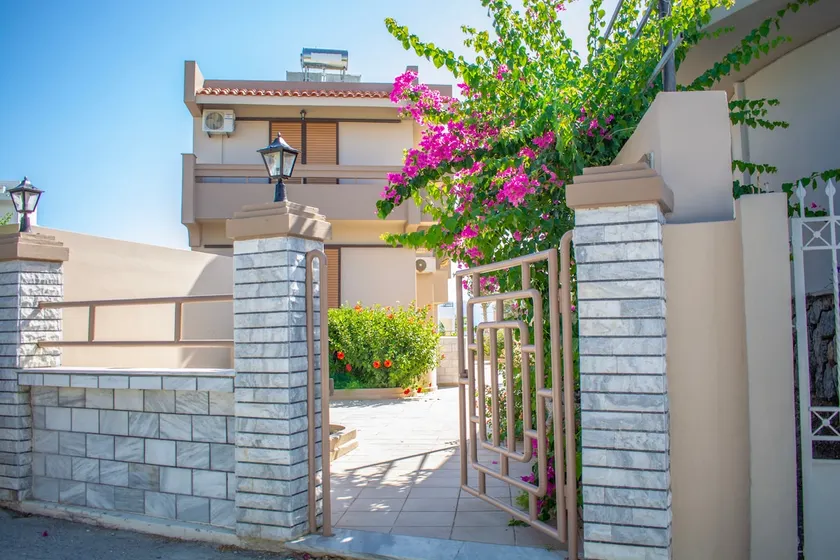 Sea Breeze Villa - Image 1