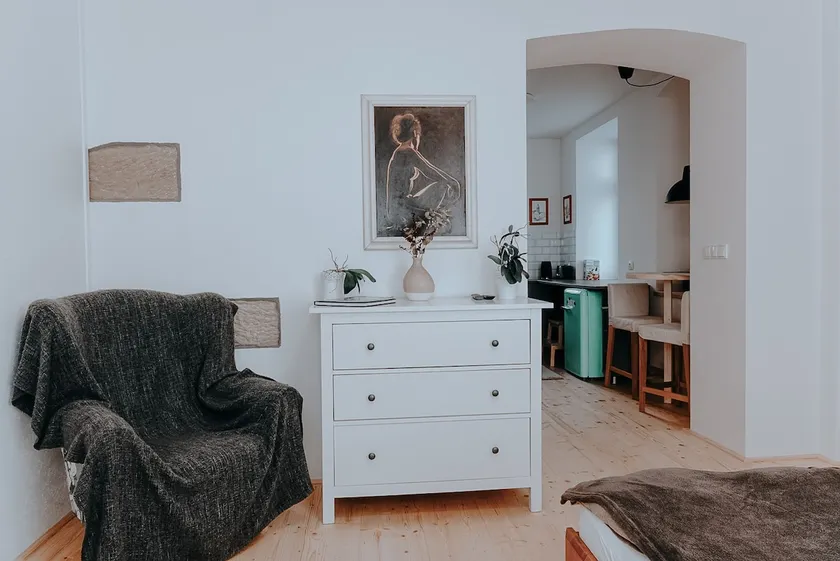 Apartment on Liberation Square - Image 1