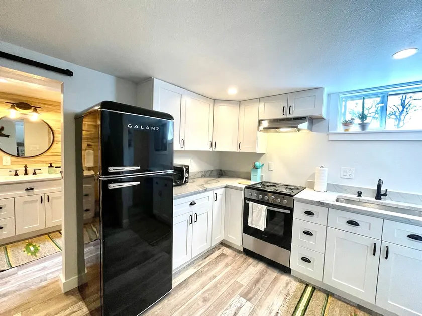 New Modern Farmhouse Suite near Sloan's Lake - Image 1