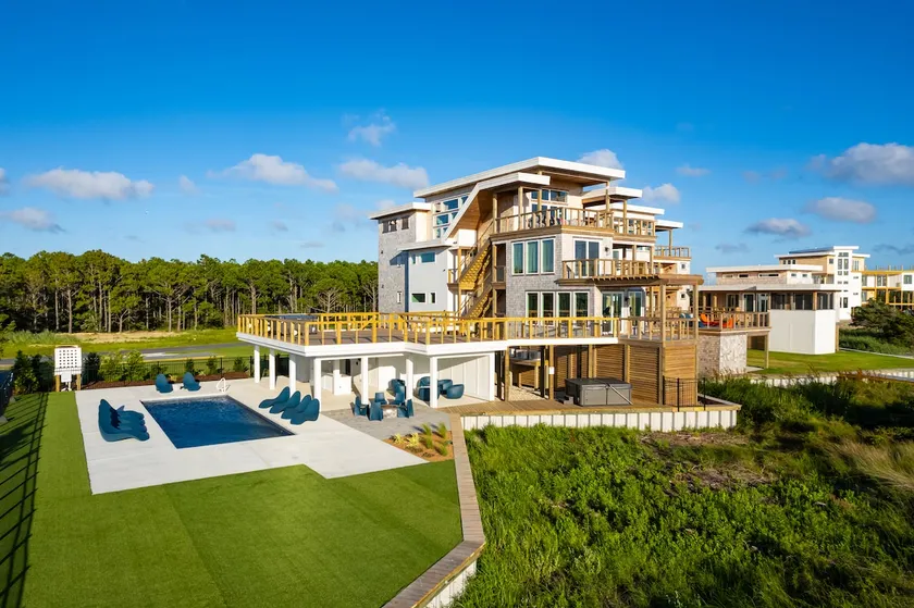 New Modern Waterfront Home w Saltwater Pool - Image 1