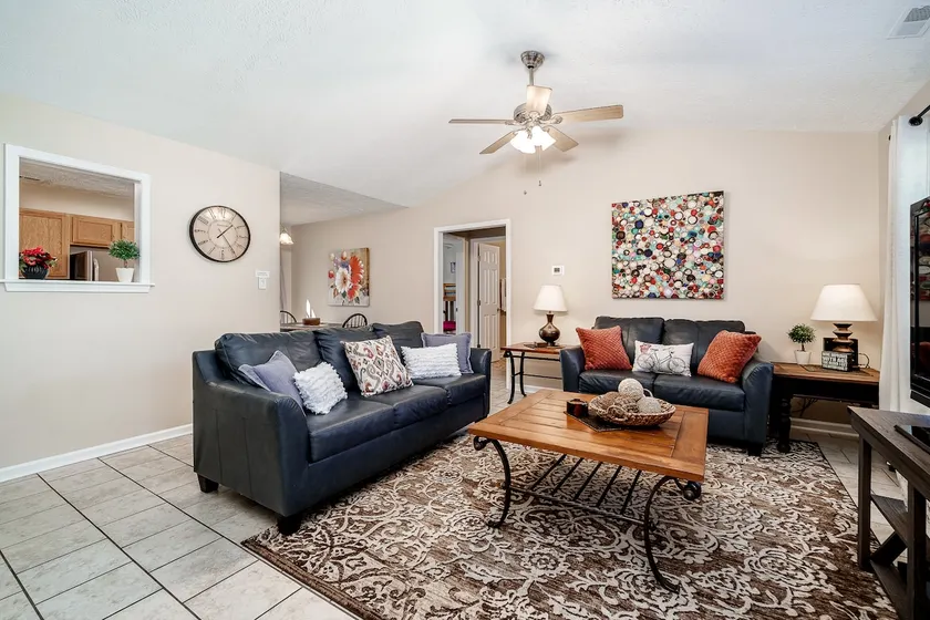 Pet-Friendly 3BR w/ Game Room & King Suite - Image 1
