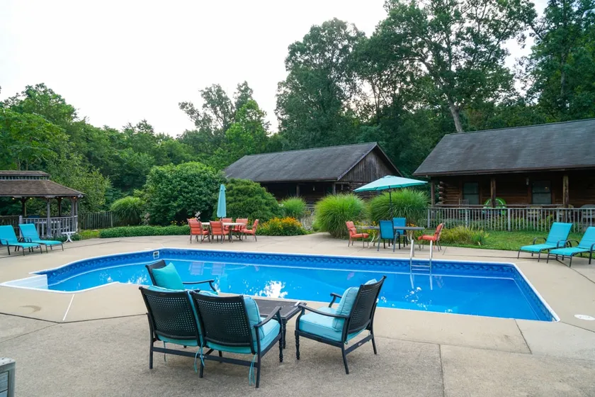 Cabin on Penmerryl Farm - (2-Night Minimum Stay) - Image 1