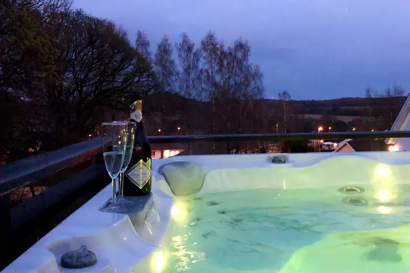 Lilla Lövhagen - Luxury apartment with private hot tub - Image 1