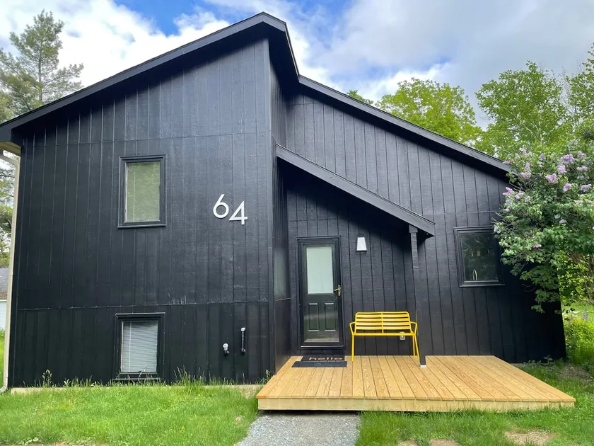 Modern White Mountain Cottage - Image 1