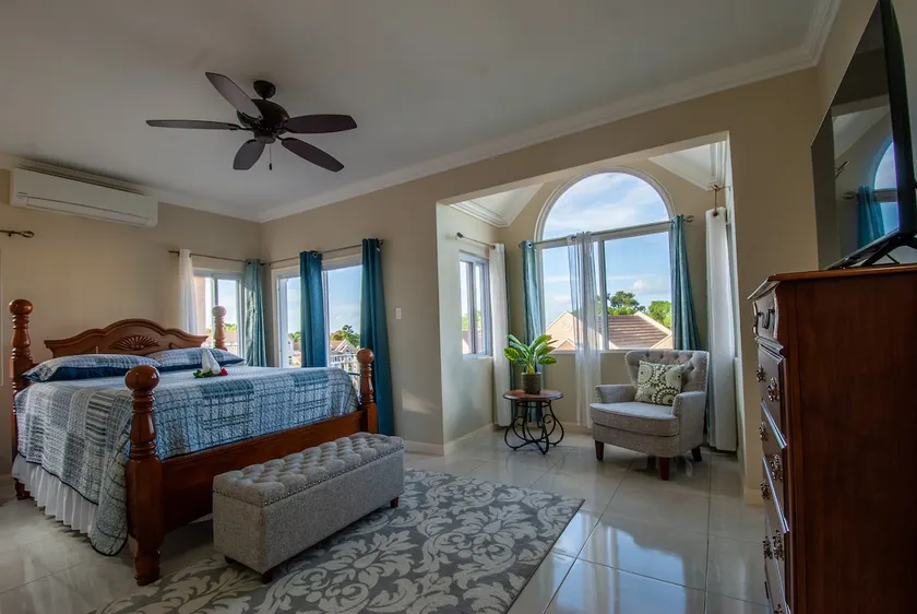 Beautiful Vacation home in the heart of Ocho Rios - Image 1