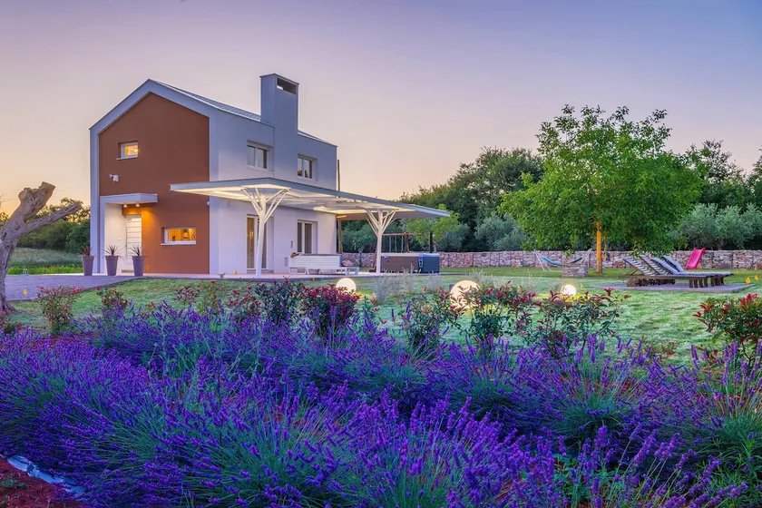 Holiday house Brajdine Lounge - Image 1