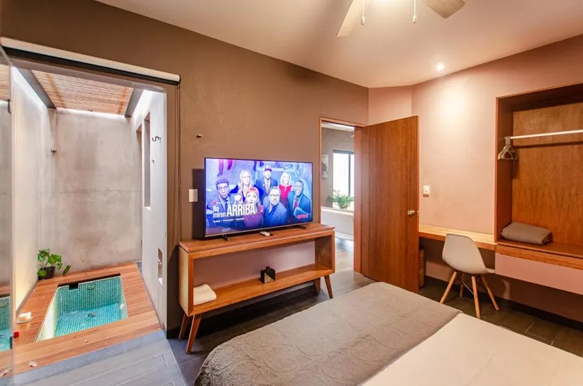 Nice, elegant, comfortable and close to everything. - Image 1