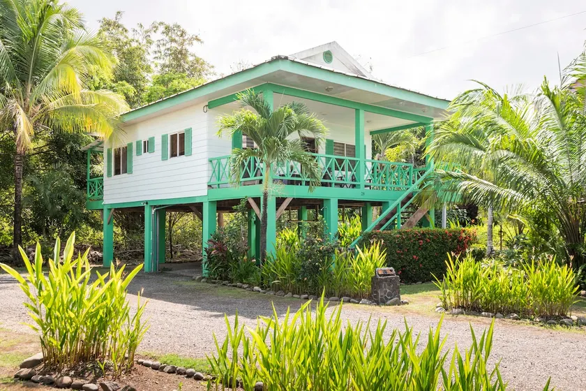 #28 Beach Bungalow Quiet, Affordable Gem! - Image 1