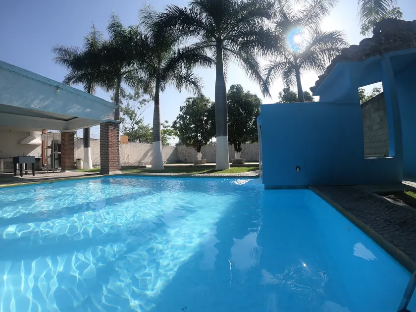 Albahacar Rest Villa with a pool and barbecue - Image 1