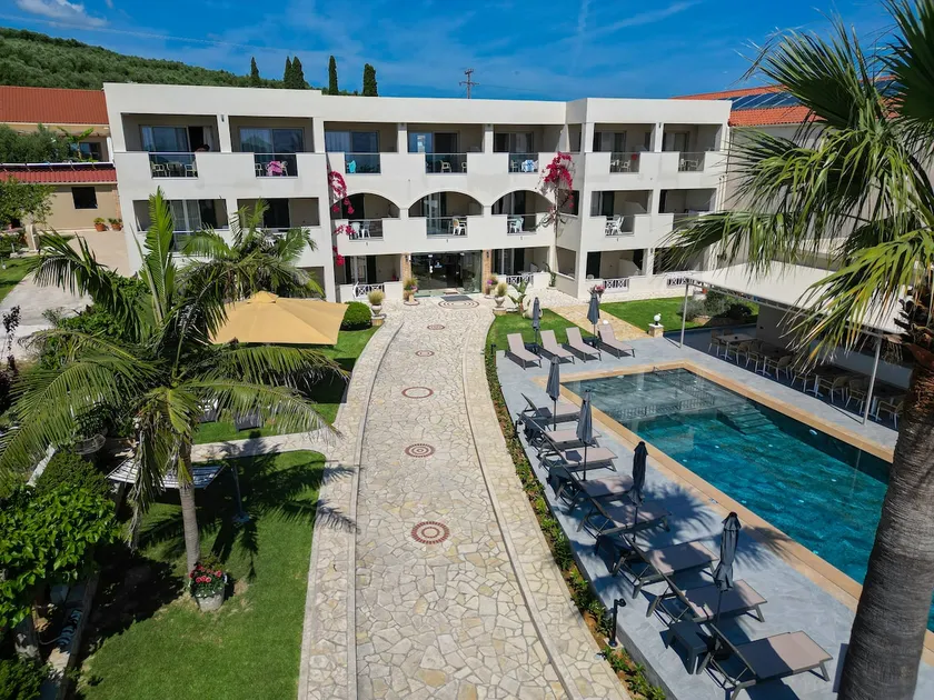 Remezzo Studios Superior Double Studio Pool View - Image 1