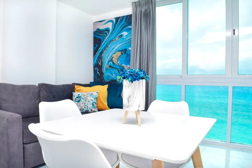 Beautiful oceanfront apartment 02 - Image 1