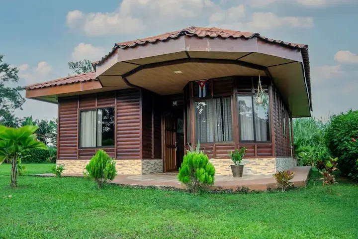 Habana Cabana - Image 1