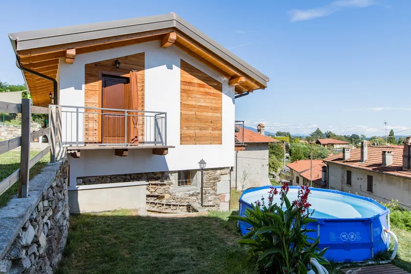 Capanna Regina: garden - pool - lake view - Image 1