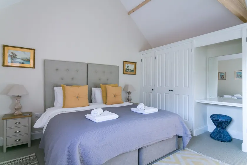 Romantic 1 bedroom Rural Retreat with spectacular views across Northumberland - Image 1