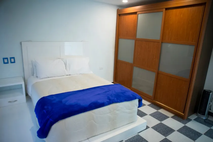 Suite 6 soundproof Bosques del lago, Lago. Guadalupe - Image 1