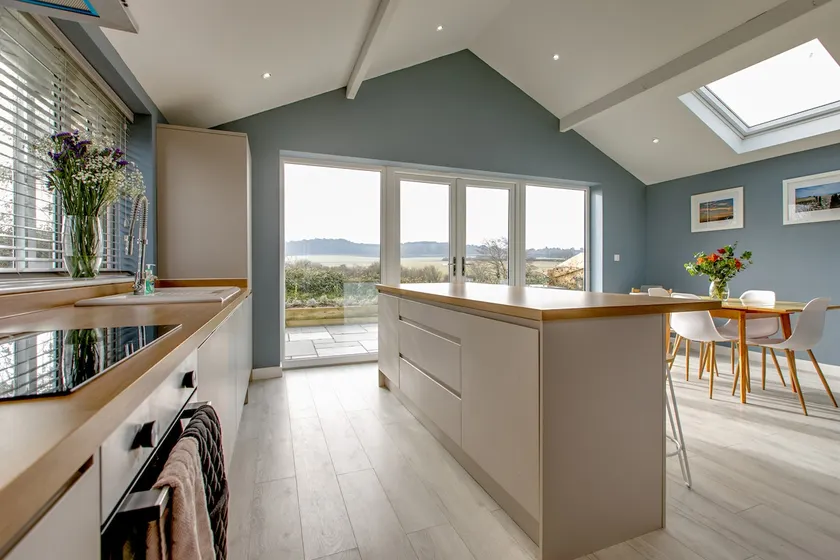 Bungalow with a view - Image 1