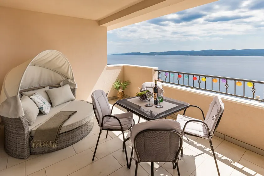 Borealis sea view apartment - Image 1