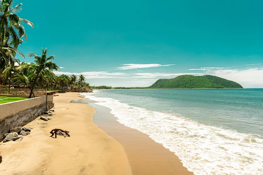 Peaceful Ground floor beachfront - Image 1
